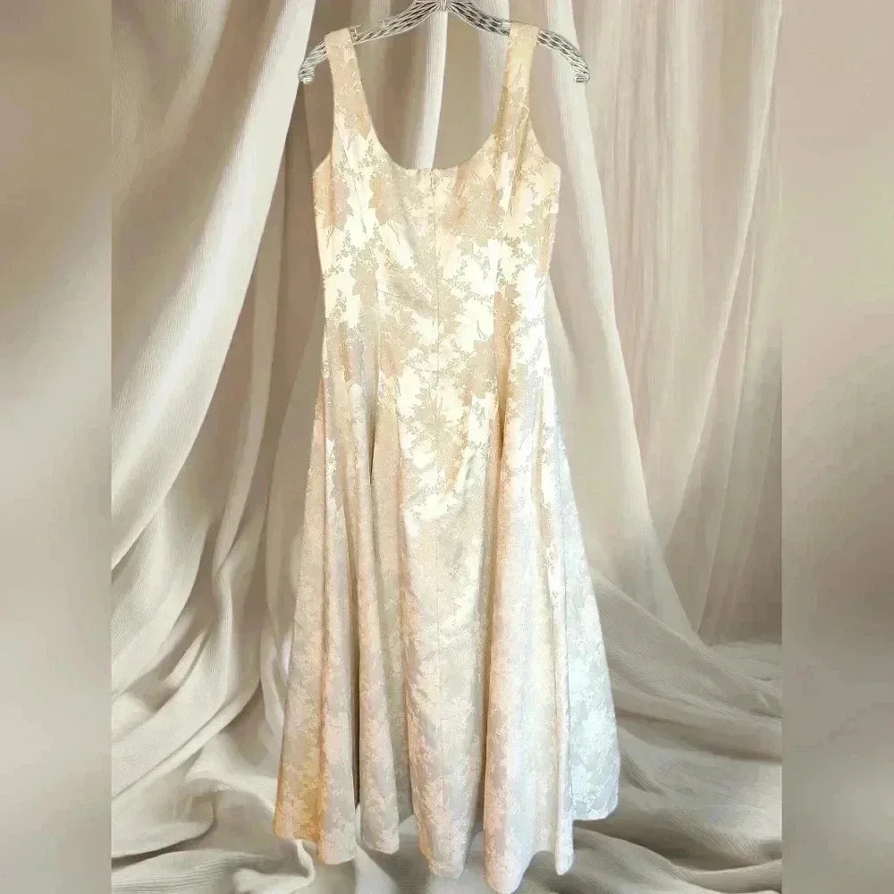 Jessica McClintock Gunne Sax Cream Floral Jacquard Gown